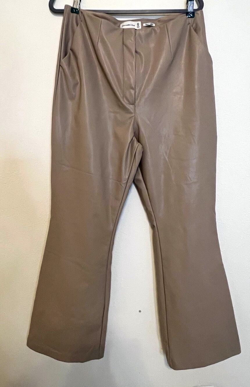 Abercrombie & Fitch Womens 14 Beige Vegan Leather High Rise Flare Pants Pockets